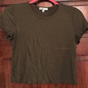 Army green moa moa cropped t shirt, size M